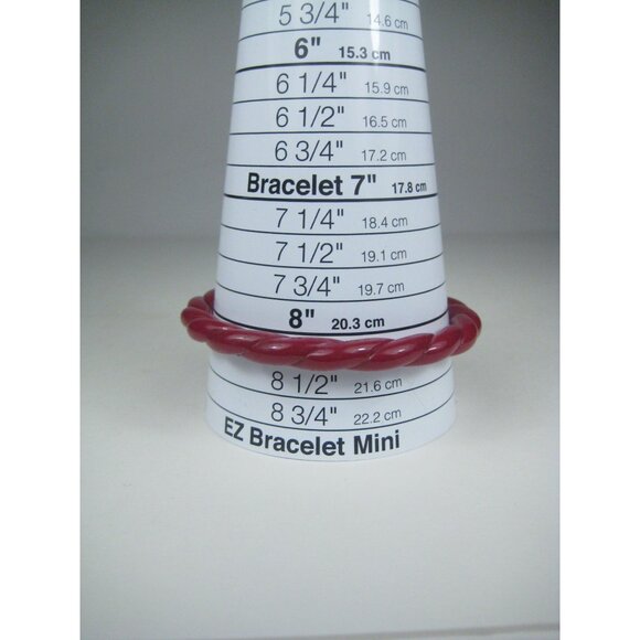 Vintage Red Twisted Lucite Bangle Bracelet 8 inch Diameter - Picture 4 of 6